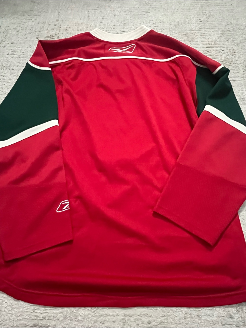 Vintage Reebok Minnesota Wild Hockey Jersey - Picture 6 of 7